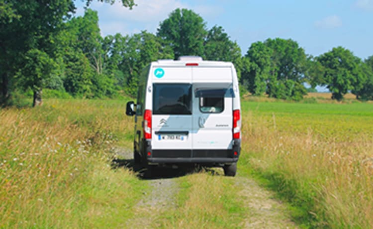 Nieuwe Camper 2023 - Euro 6D - Binnen in elke stad