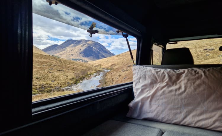 Blue Landy – Land Rover Campervan mit 2 Schlafplätzen, Baujahr 1992