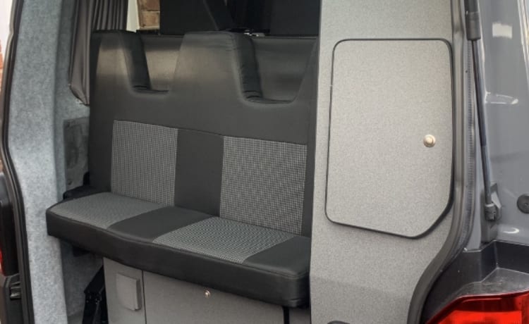 Reggie-Grey – Camping-car Volkswagen 4 couchages à partir de 2021