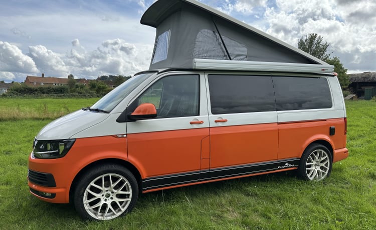 Dougie – Premium LWB VW Camper - Veel extra's!