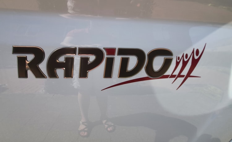 2p Rapido semi-integrated uit 2015