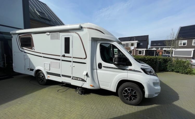 Etrusco (hymer) T 7400 SB 4 persoonscamper