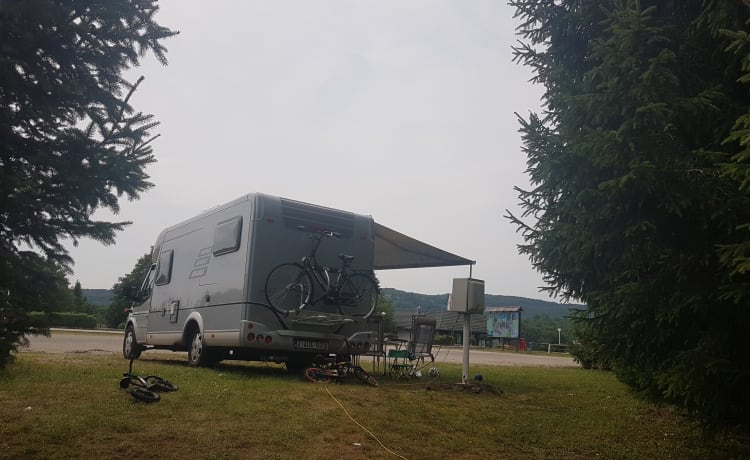 Odilon de mobilhome – Hymer semi-intégral