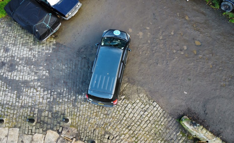 Basta – auto accogliente furgone inclusa assicurazione