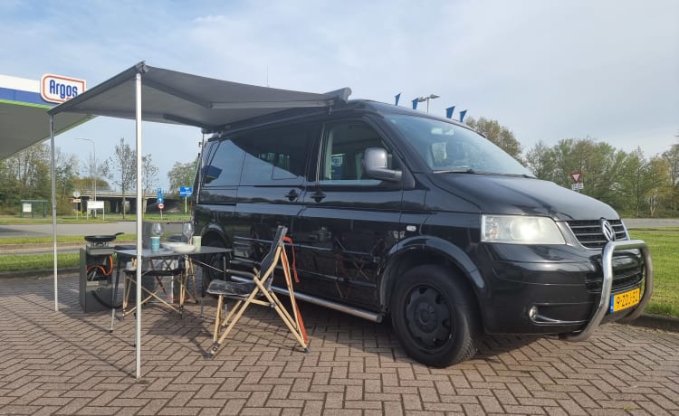 Schwarz 2.5 TDI Multivan T5 Highline Campervan