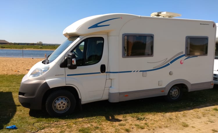 Madelief – Semi-integrated Adria Sport - Bronckhorst Campers