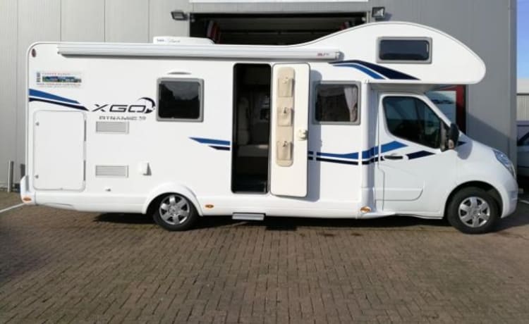 G-type – Ruime luxe camper voorzien van alle mogelijke extra's