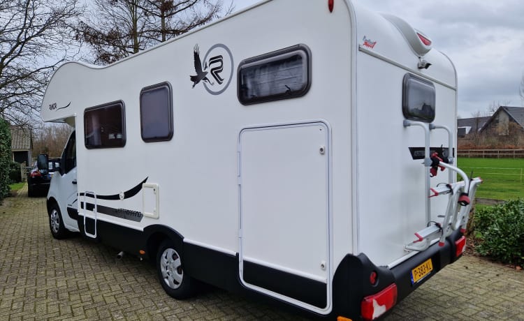 Camping-car Rimor Katamorano S 6 personnes avec climatisation de toit