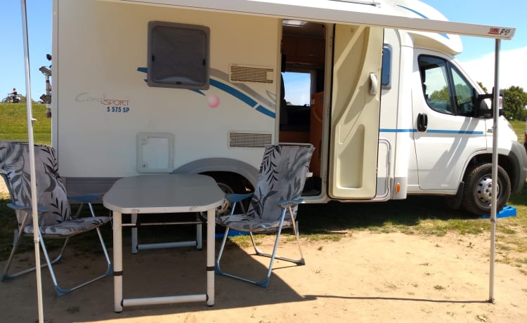 Madelief – Semi-integrated Adria Sport - Bronckhorst Campers