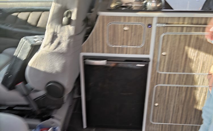 Rudiger – 4 berth Toyota auto converted van