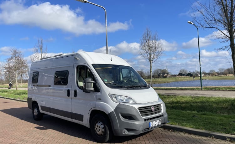 Modern Grid Off Camperbus Fiat Ducato uit 2015 (zelfgebouwd in 2023)