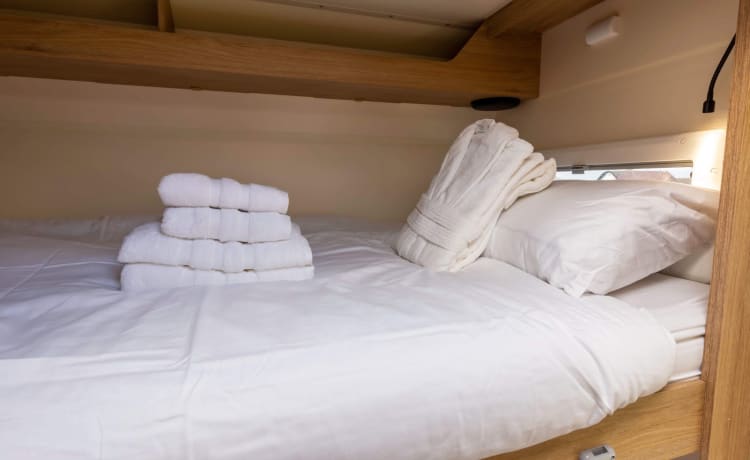 6 Berth Roller Team VIP Luxe Camper