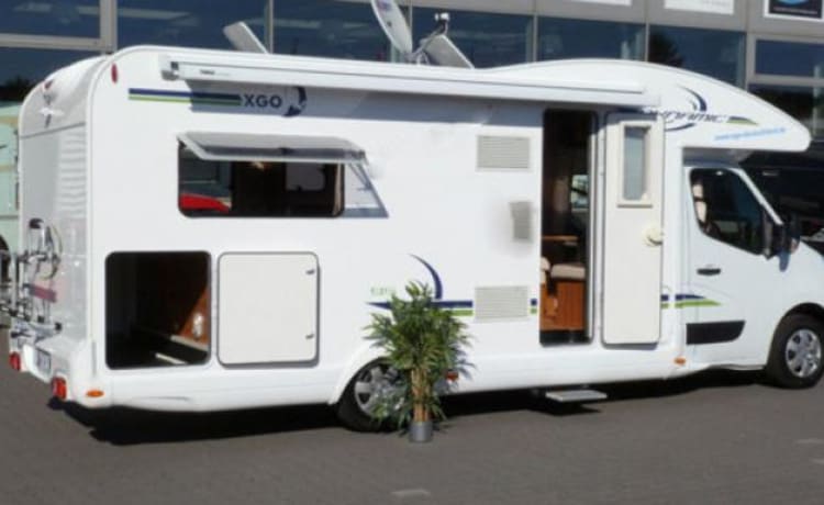 B-type – Luxury motorhome, semi-integrated with length beds