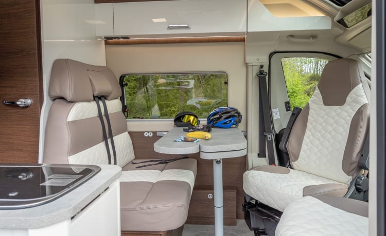 Off the Grid - 2 – Camper bus super moderno 6.36 con cambio automatico "della Griglia nr2"