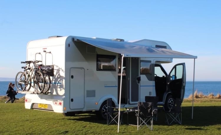 Saltire sunsets Motorhome hire  – 6 berth Fiat alcove from 2021