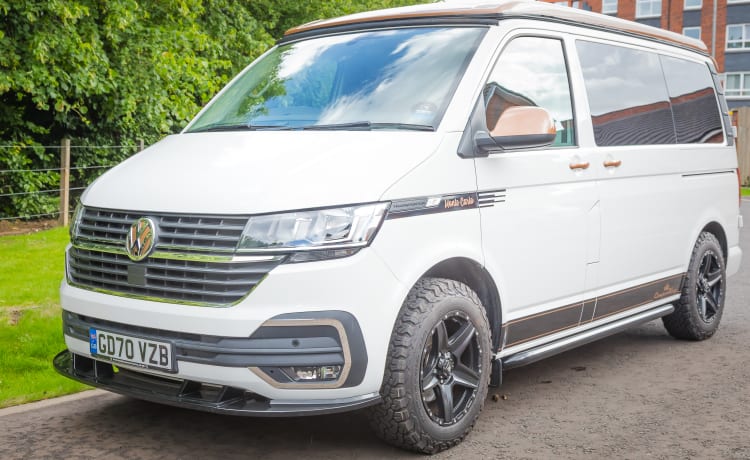 Harriette – Camper Volkswagen a 4 posti letto dal 2021