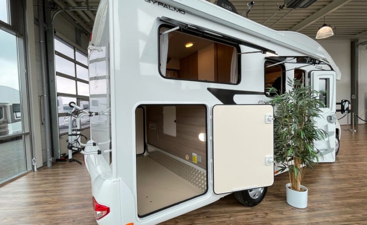 Bj 2024 splinternieuwe 2-4 camper, navi, 2 x airco 