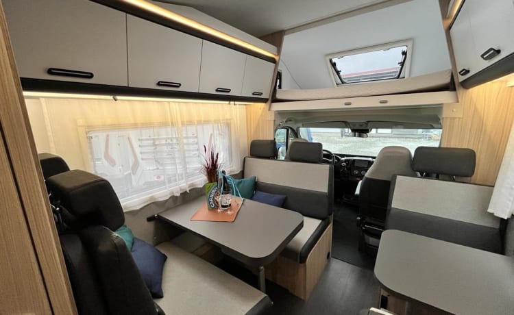 A70 DK – Motorhome SunLiving A70 DK Alkoven #Family vacation