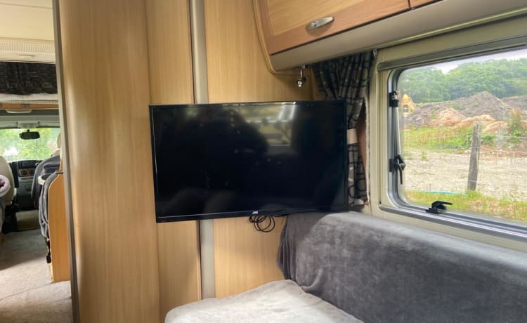 Anni – 6 berth Fiat alcove from 2010