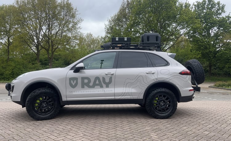 RAY001 – Porsche Cayenne Overland