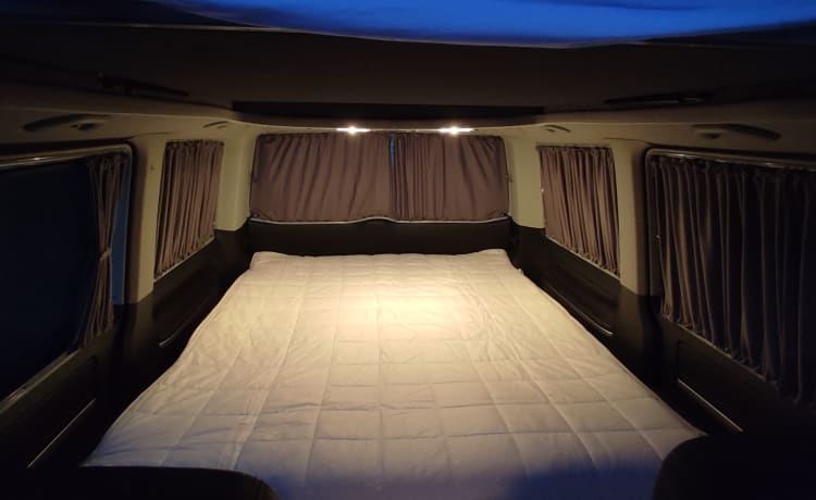 Happy Camper – Luxury 4/5p bus camper Volkswagen Multivan from 2008