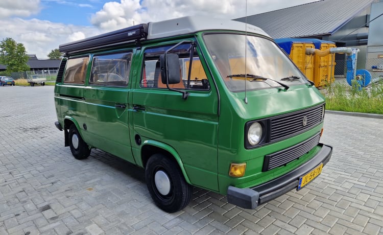 Klassieke Volkswagen T3 uit 1983 voor een onvergetelijke vakantie