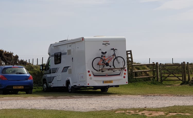 Roxanne – Dog Friendly, 2 berth , Adventure Holiday 