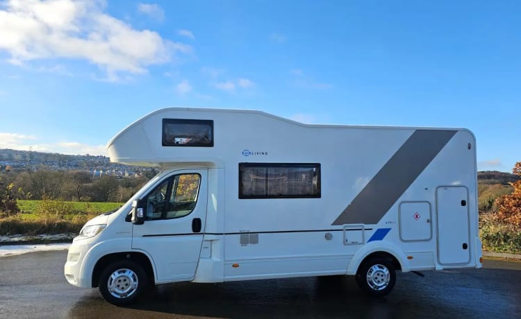 7 Berth 2020 Luxury Motorhome