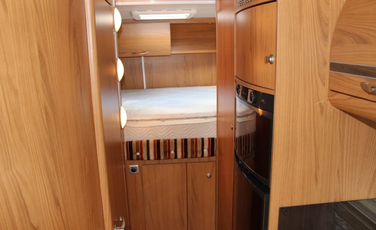 RUIME LUXE UITGERUSTE CAMPER 2008