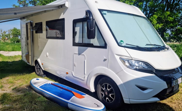 Wildcamper – Luxe Gezinscamper McLouis Carat 