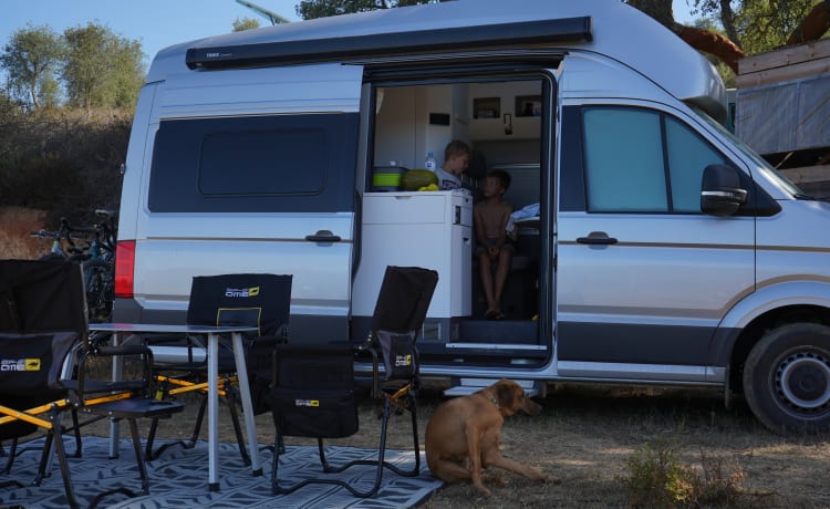 on a roll – Unieke VW Grand California camper van