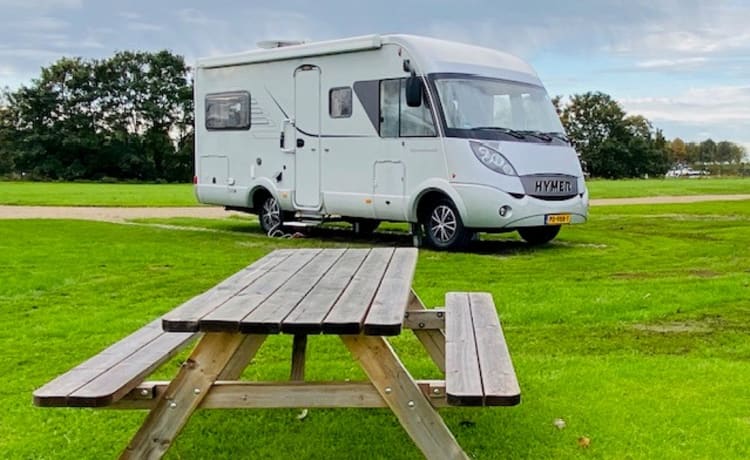 Prachtige 4p Hymer 654 uit 2008