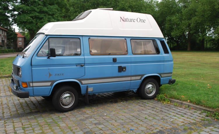 Mister Blue – Nice Campervan nostalgique Volkwagen à louer