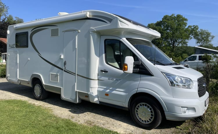 Mobilhome voor 4 personen – 4p Ford semi-integrated uit 2020