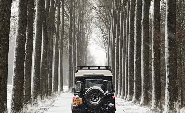 Waldo – Landrover Defender 110 - Stoer genoeg voor jouw avontuur