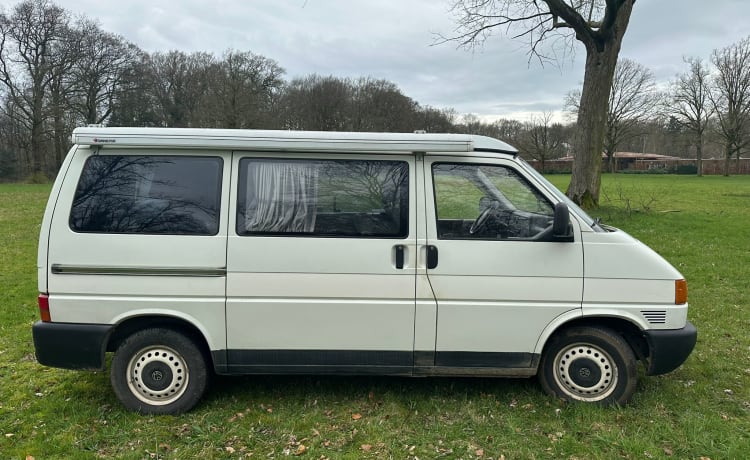 het witte schaap – 4p Volkswagen campervan uit 1997