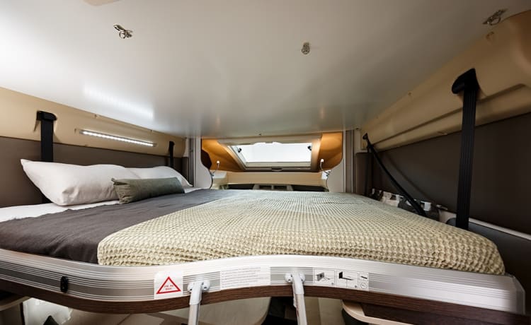 Gloednieuwe camper (2023)benimar cocoon 463 automaat 170 pk