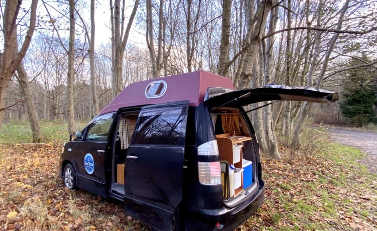 Max – Verwarmd - off-grid rustieke schattige camper (ideaal winterkamp)