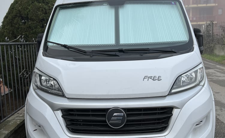 myrunvan – Bestelwagen HYMER FREE600 4 zitplaatsen