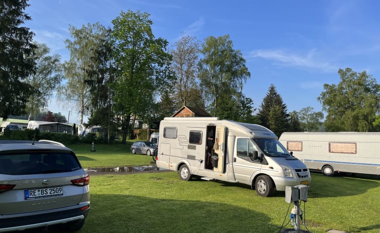 Hymer stretto, pratico e molto completo