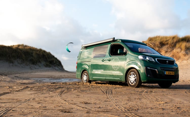 LEAVV – Ga jij ook duurzaam op reis? 🚌🌱 Elektrische camperbus ⚡️ Haarlem (2)