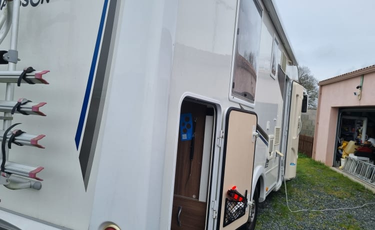 Camping Car 4 plaatsen en 4 bedden