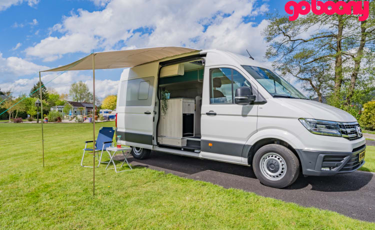 Fluistercamper – 100 % elektrischer VW Crafter, 2 Personen, Innenausstattung 2023