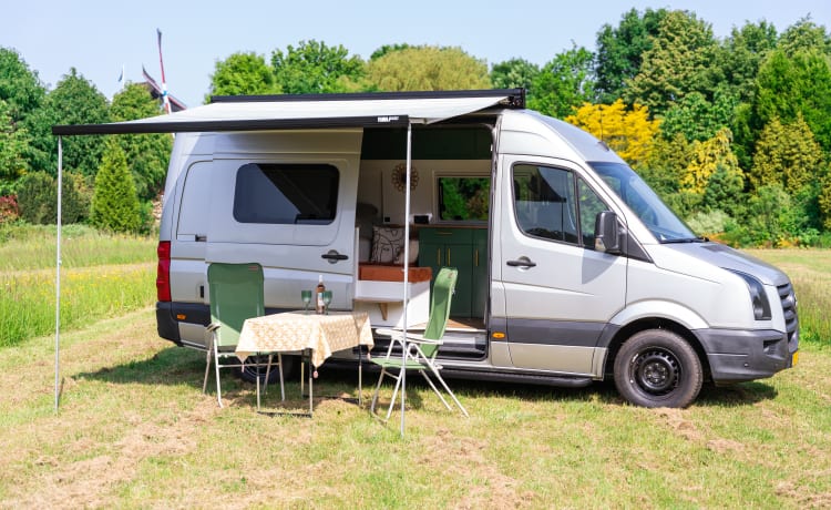 Stimmungsvoller, netzunabhängiger 2-Personen-Wohnmobilbus *neu*