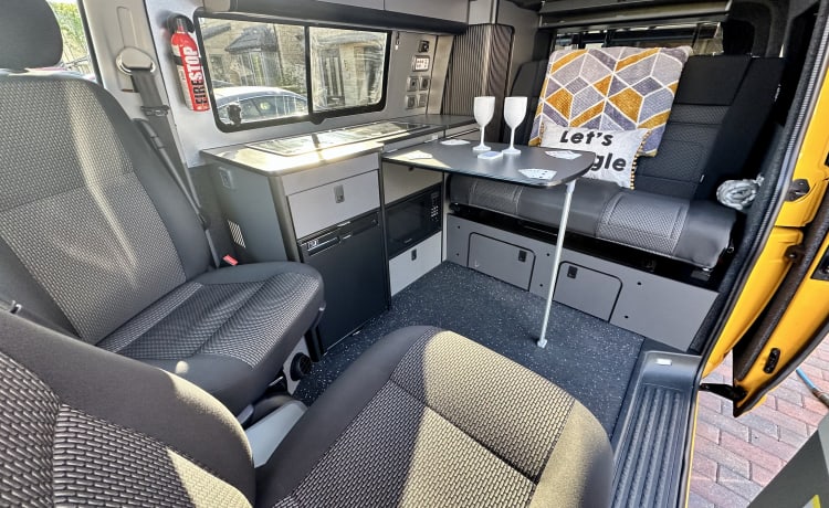 Caprice – 4-persoons Volkswagen campervan uit 2020