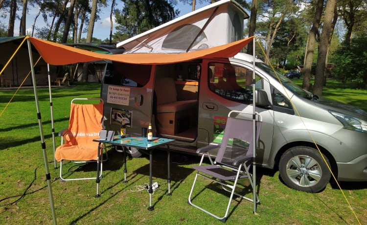 Hefdak Ecamper – 2p Nissan Bus aus 2015