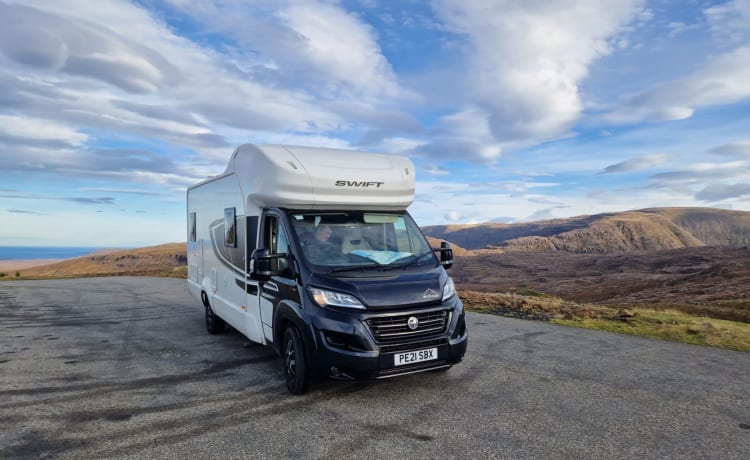 Hendy  – 6 berth Swift edge from 2021