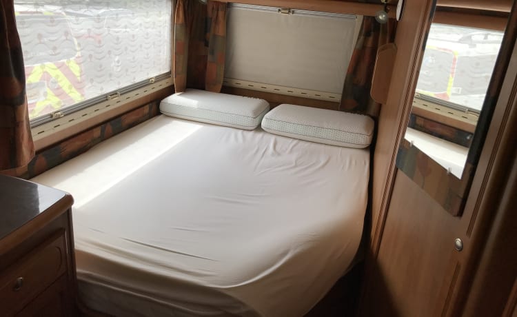 Beautiful 4 berth Rapido integrated from 2002