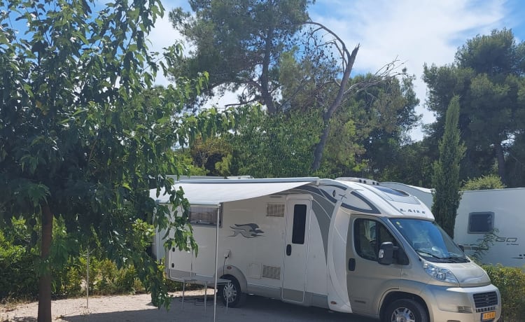 Laika – Très beau camping-car de luxe Laika Hymer