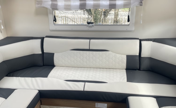 James  – 6 berth Roller Team alcove from 2023